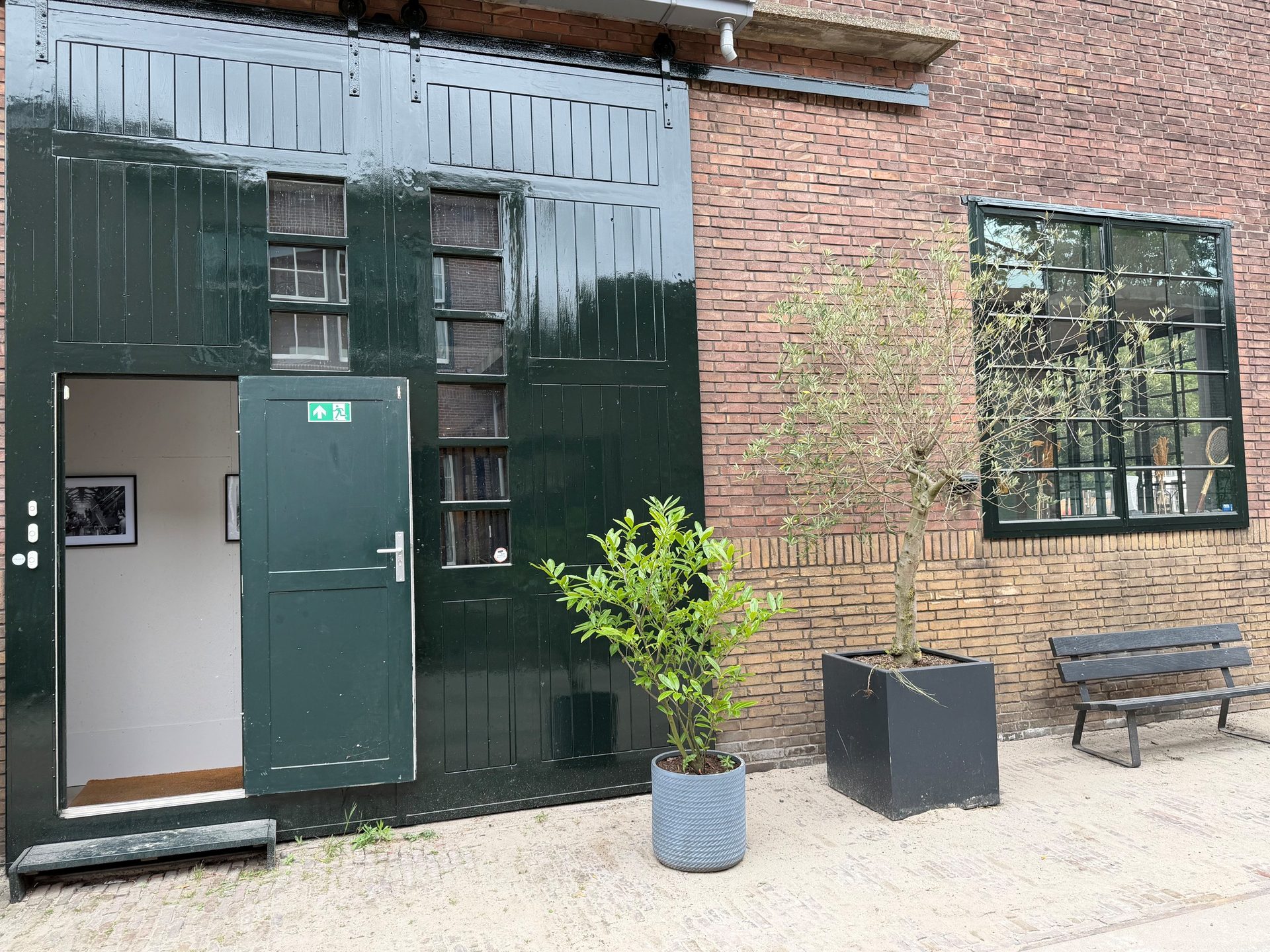 Affuitenhal exterior